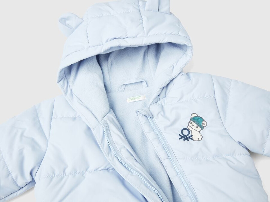 chaqueta acolchada con capucha