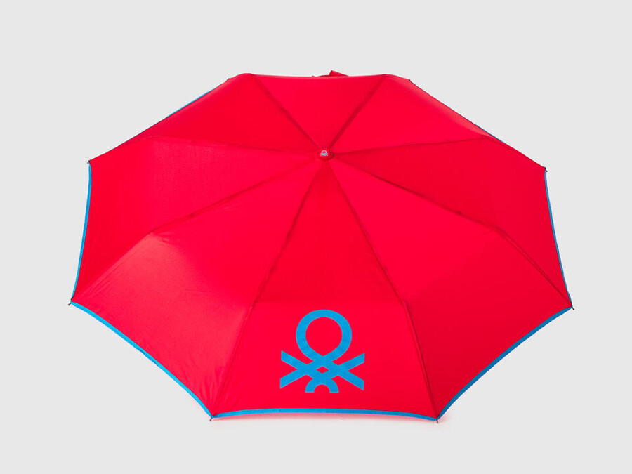 paraguas rojo