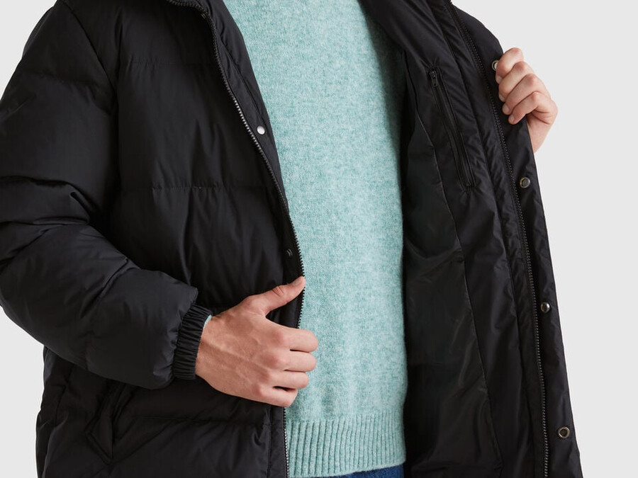 chaqueta larga acolchada con plumón reciclado