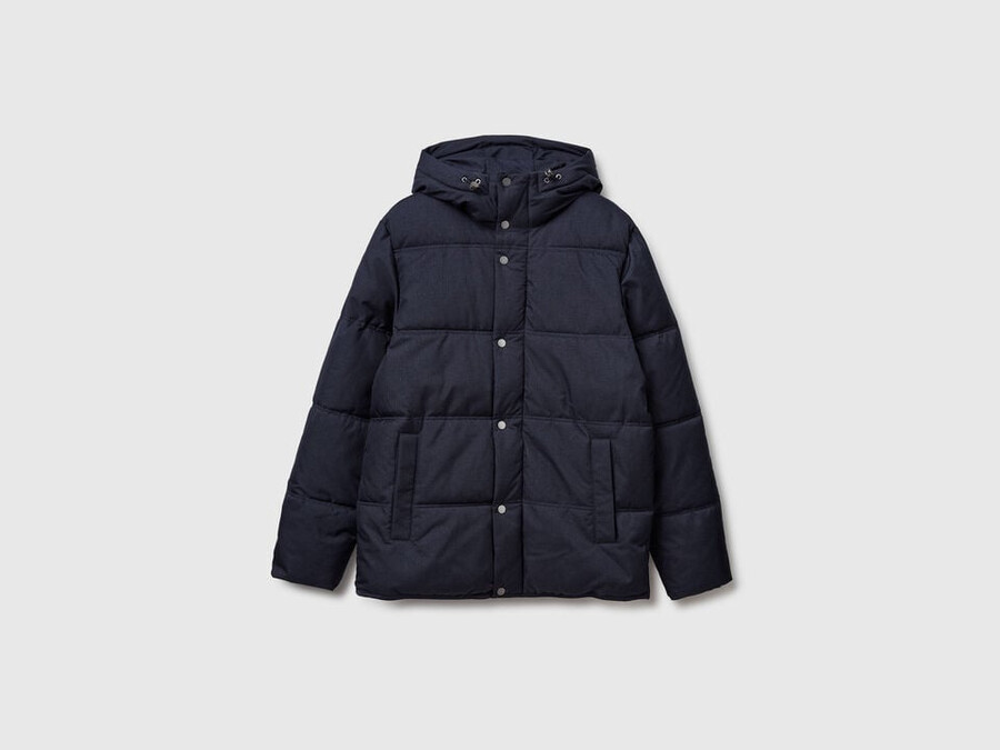 chaqueta de corte regular con capucha