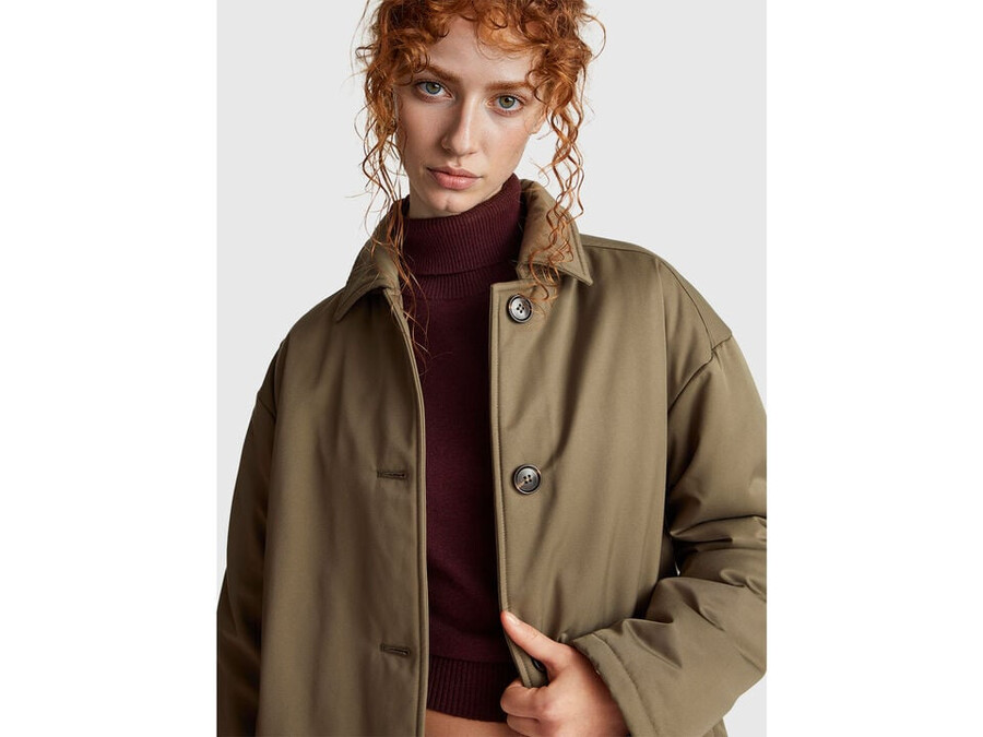 chaqueta larga con acolchado ligero