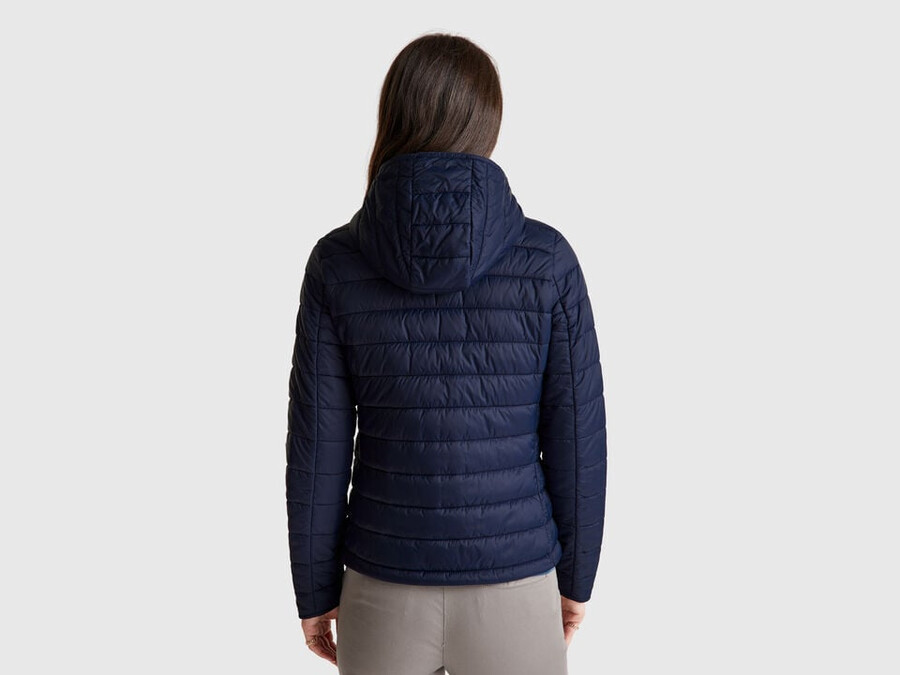 chaqueta acolchada de corte entallado