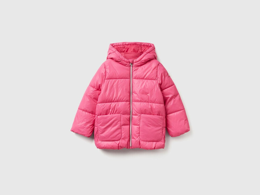 chaqueta de nailon con capucha