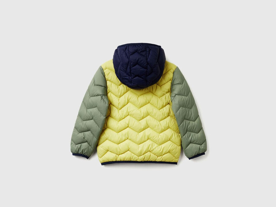 chaqueta acolchada con capucha