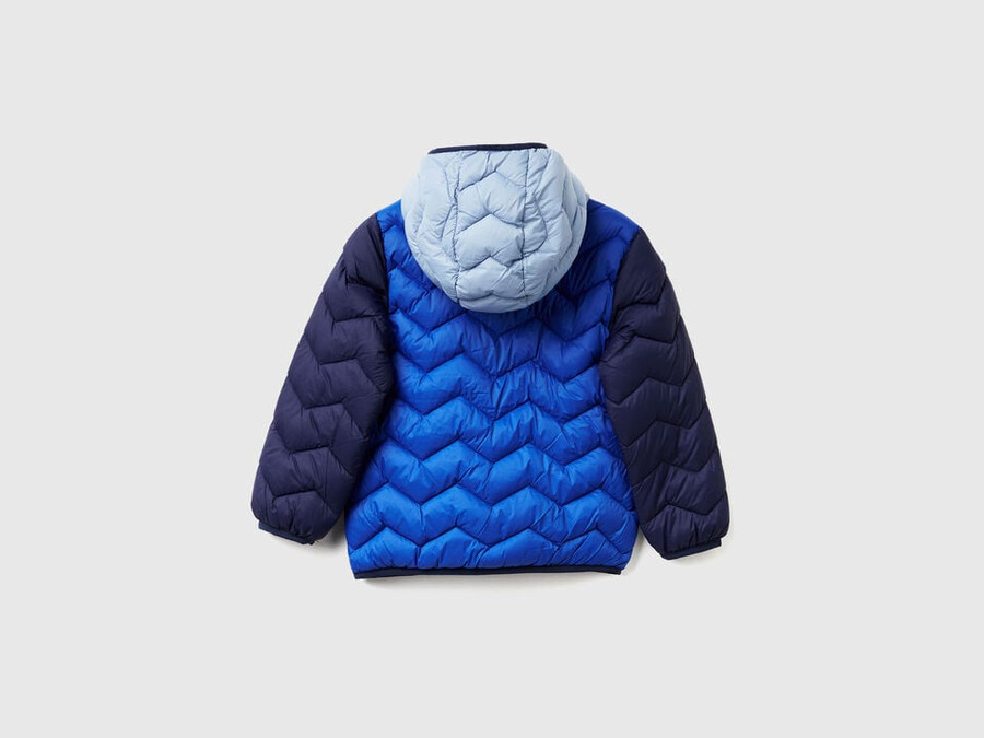 chaqueta acolchada con capucha