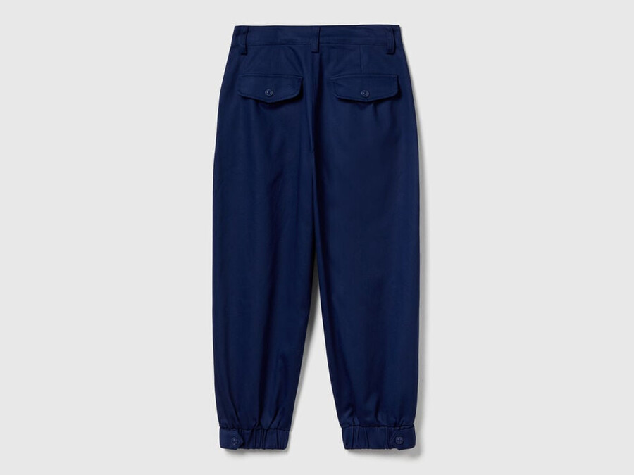 pantalones de satén de stranger things